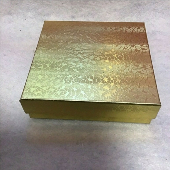 💥$8 Each or 3/$15💥Silver 3/4" Length Cross Charms Earrings - Picture 6 of 10